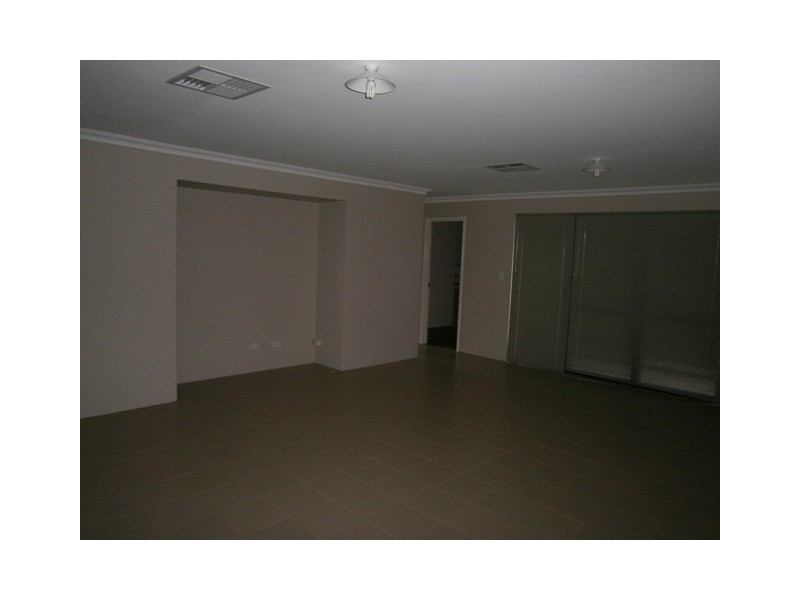 9 Wildfinch Street, Beeliar WA 6164