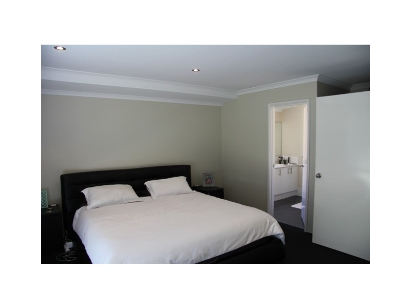 10 Korcula Court, Munster WA 6166