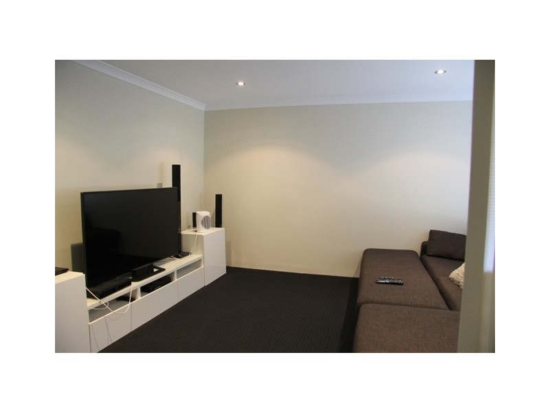 10 Korcula Court, Munster WA 6166