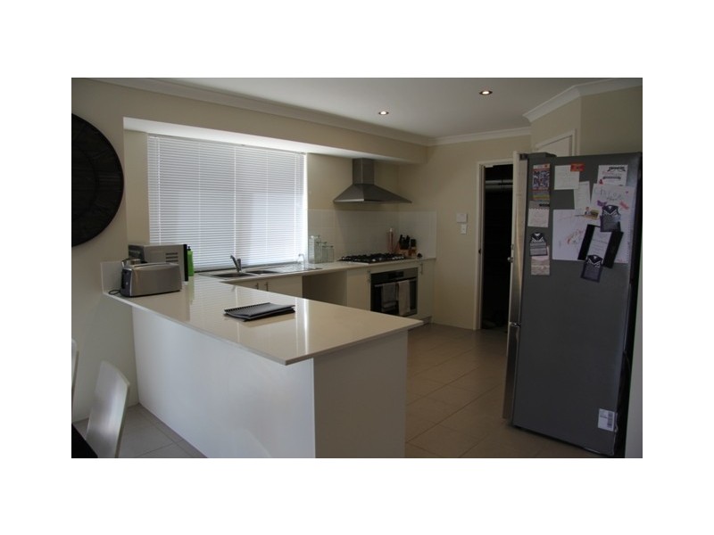 10 Korcula Court, Munster WA 6166