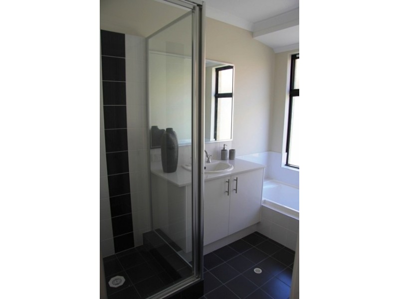 10 Korcula Court, Munster WA 6166