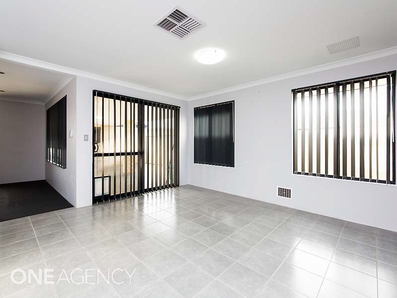 8 Torrey Crescent, Aubin Grove WA 6164