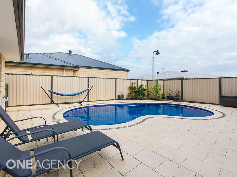 8 Torrey Crescent, Aubin Grove WA 6164