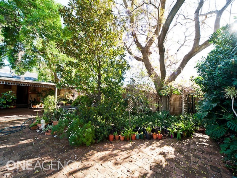 126 Cordelia Avenue, Coolbellup WA 6163