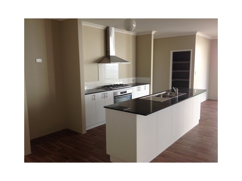 14 Pennine Way, Wellard WA 6170