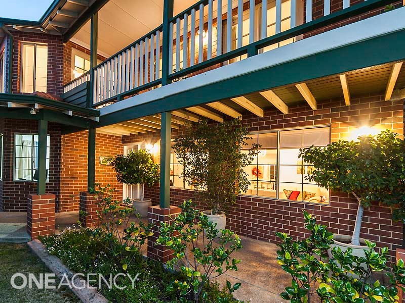 1 Sherbrooke Gardens, Bibra Lake WA 6163