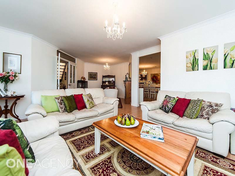 1 Sherbrooke Gardens, Bibra Lake WA 6163