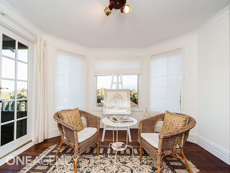 1 Sherbrooke Gardens, Bibra Lake WA 6163