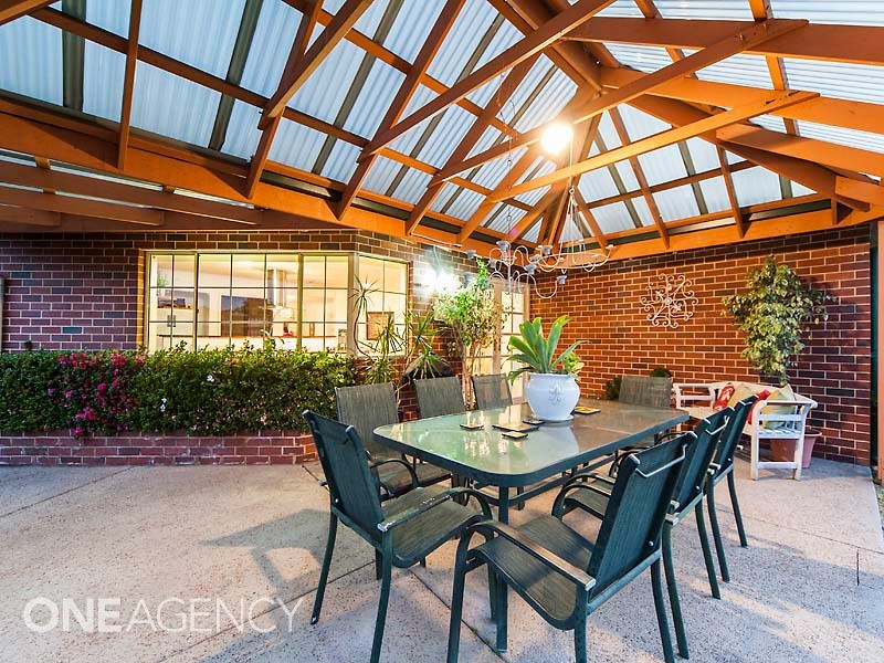 1 Sherbrooke Gardens, Bibra Lake WA 6163