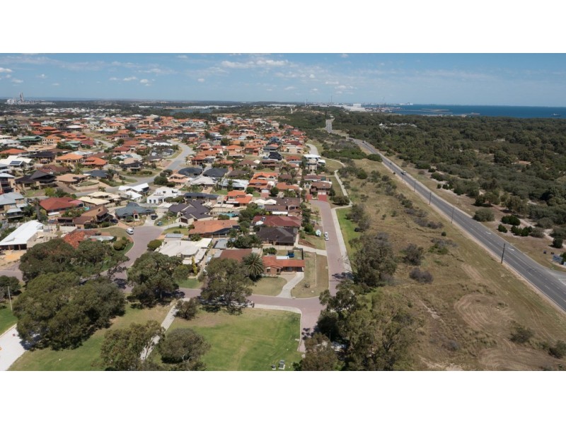 19 Parakeet Way, Coogee WA 6166