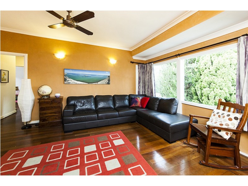 5 Williams Road, Coolbellup WA 6163