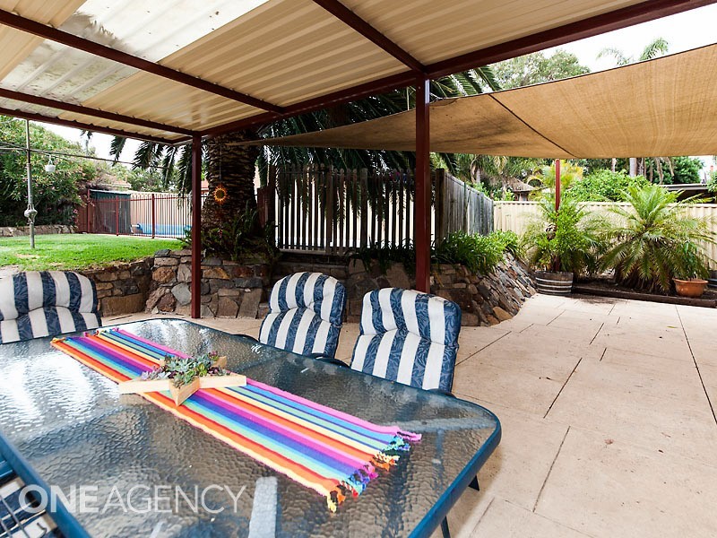 5 Williams Road, Coolbellup WA 6163