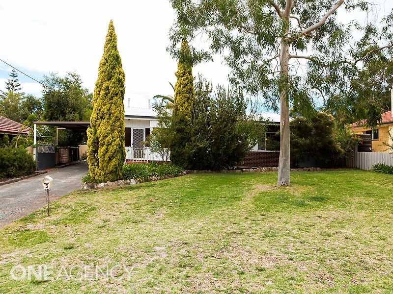 5 Williams Road, Coolbellup WA 6163