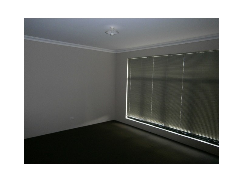 9 Wildfinch Street, Beeliar WA 6164