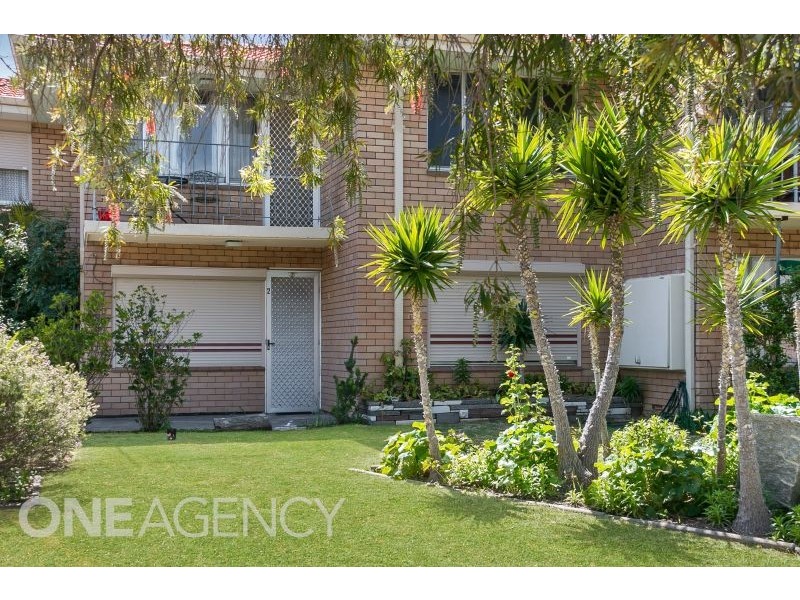 2/16 Edeline Street, Spearwood WA 6163