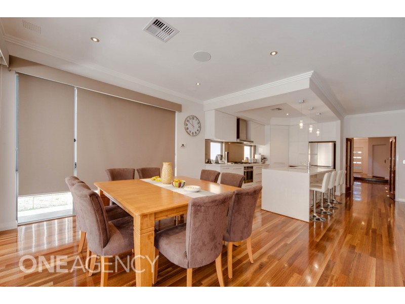 22 Mt Henry Road, Salter Point WA 6152