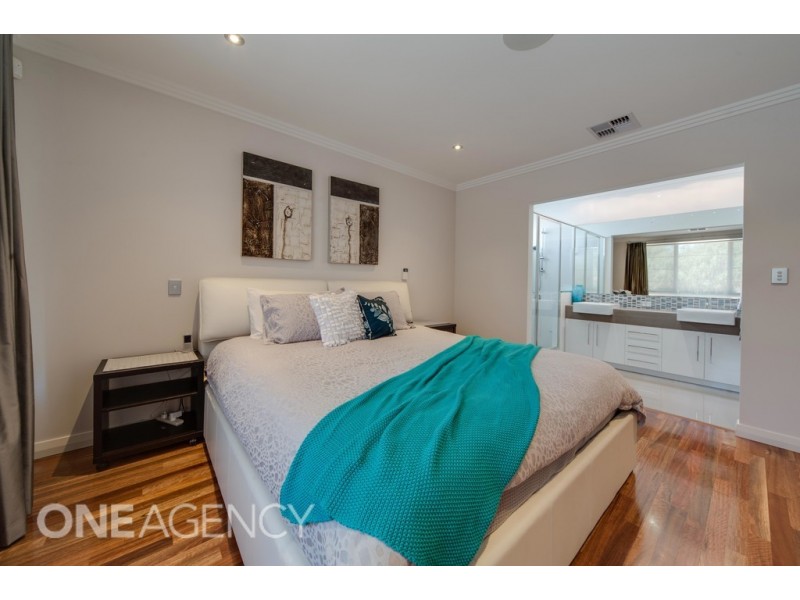 22 Mt Henry Road, Salter Point WA 6152