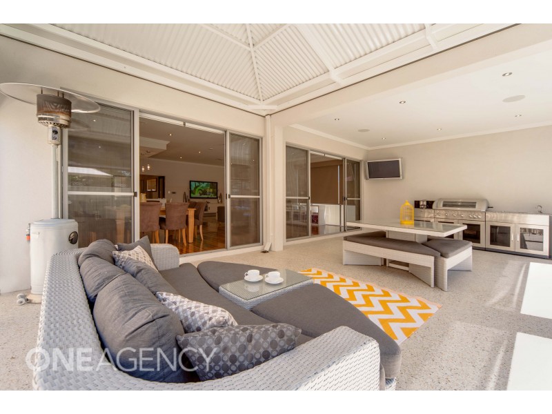 22 Mt Henry Road, Salter Point WA 6152