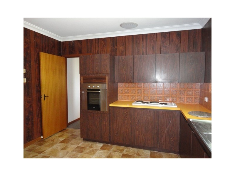 15 Gurney Road, Spearwood WA 6163