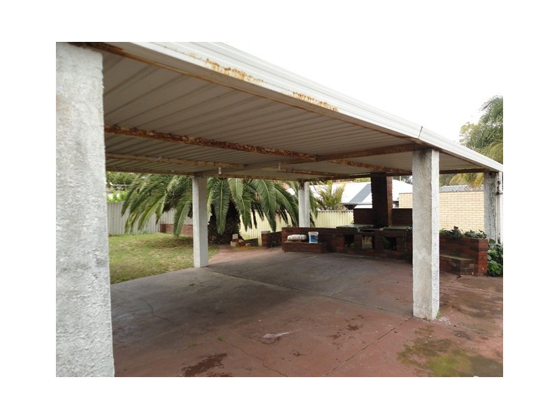 15 Gurney Road, Spearwood WA 6163