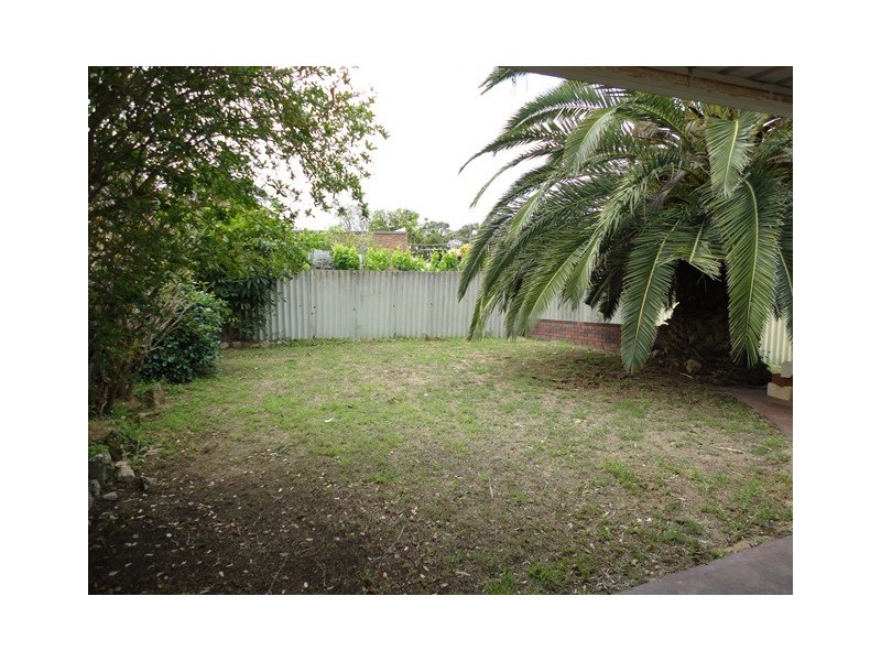 15 Gurney Road, Spearwood WA 6163