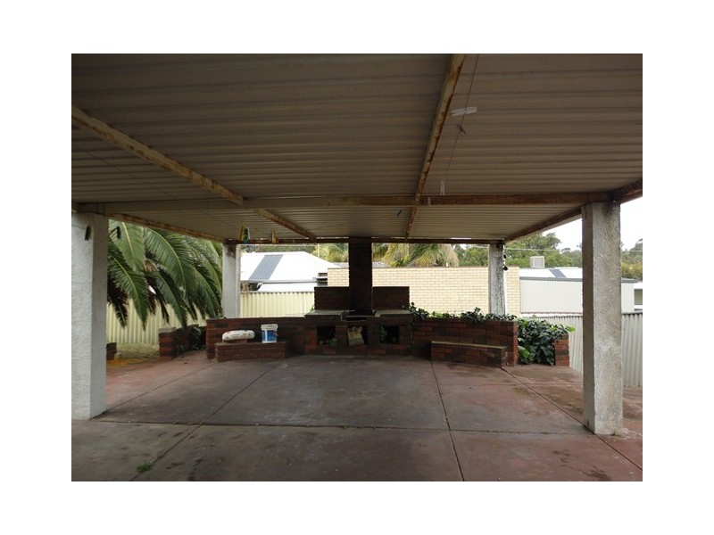 15 Gurney Road, Spearwood WA 6163