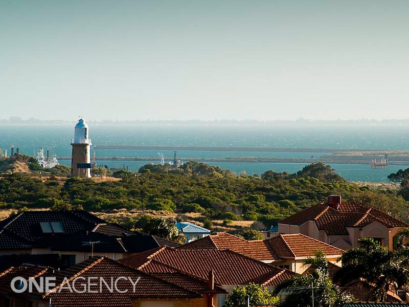 27 Longreach Parade, Coogee WA 6166