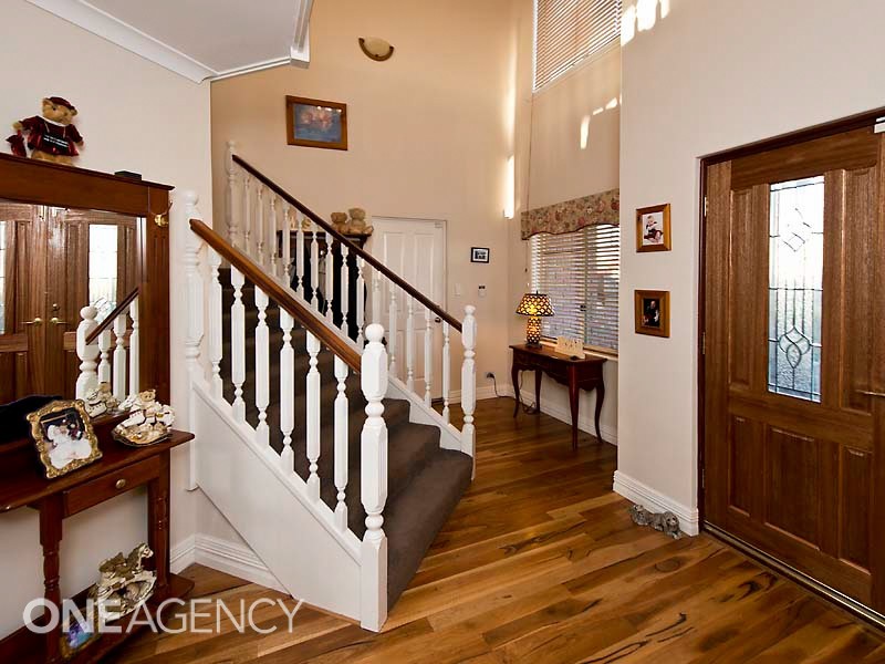 27 Longreach Parade, Coogee WA 6166