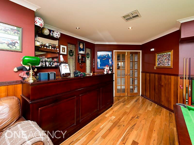 27 Longreach Parade, Coogee WA 6166