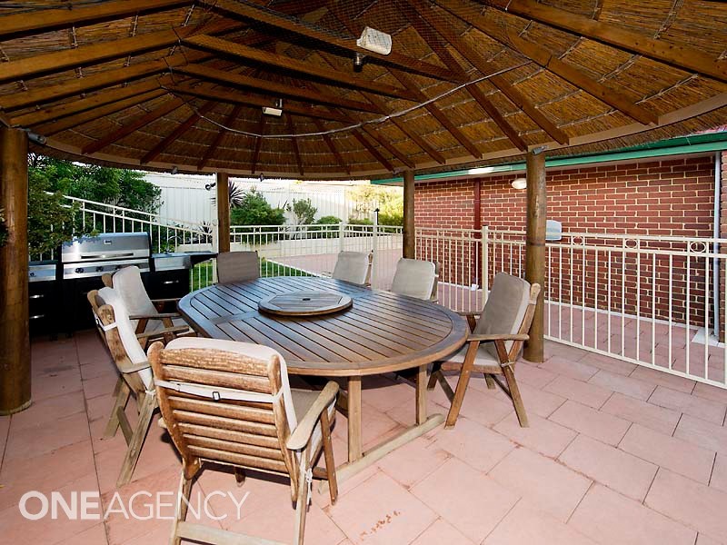 27 Longreach Parade, Coogee WA 6166
