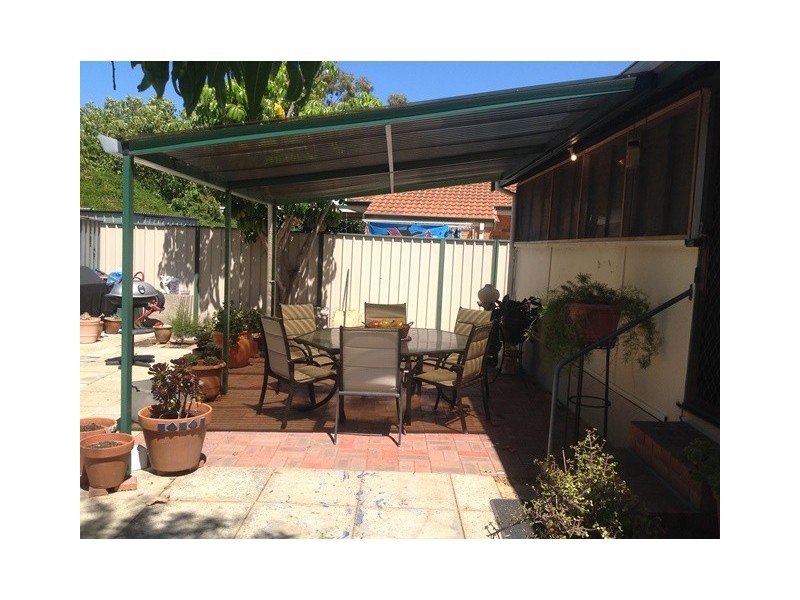 7 Holmes Place, Hilton WA 6163