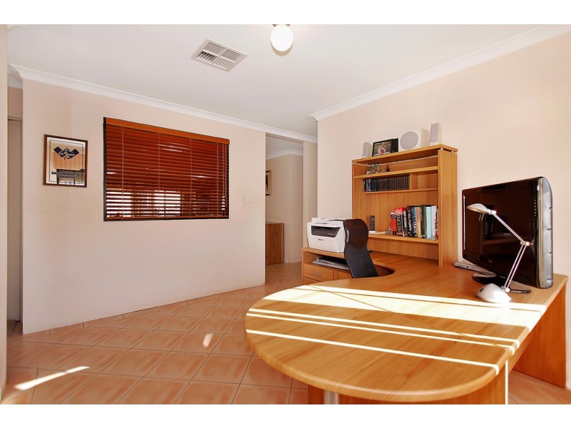 10 Sherbrooke Gardens, Bibra Lake WA 6163