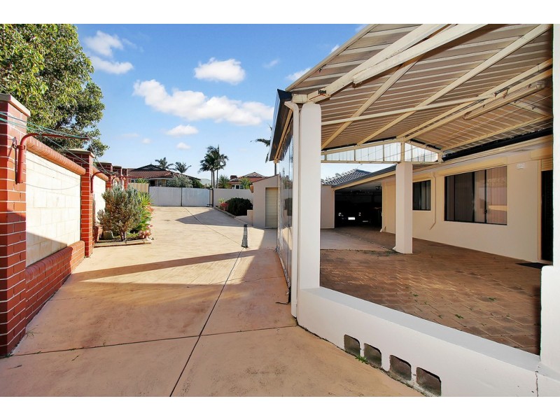 10 Sherbrooke Gardens, Bibra Lake WA 6163