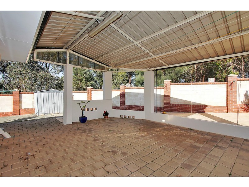 10 Sherbrooke Gardens, Bibra Lake WA 6163