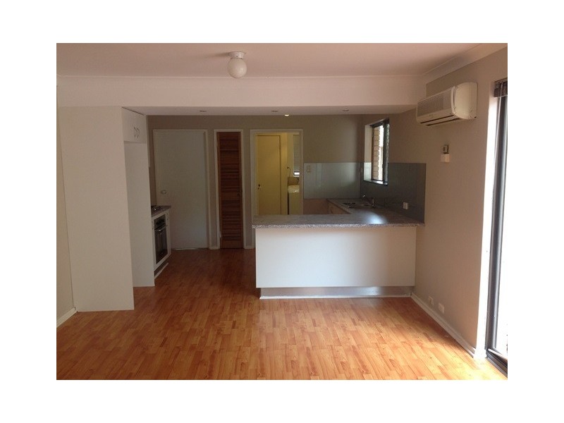 2/14 Onslow Street, Fremantle WA 6160