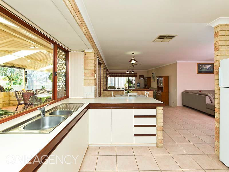 9 Moresby Close, Bibra Lake WA 6163