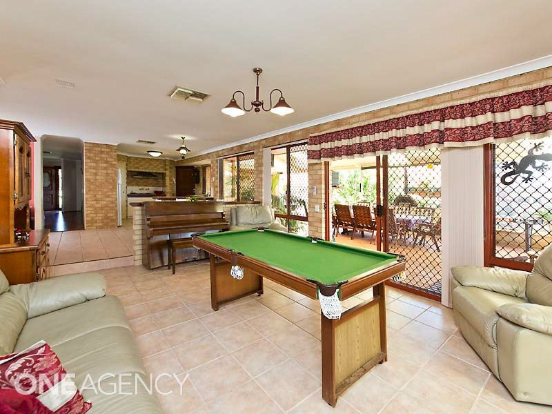 9 Moresby Close, Bibra Lake WA 6163