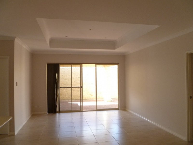 1/14 Sain Road, Coogee WA 6166