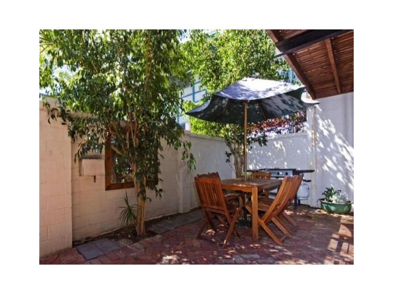 2/119-123 South Terrace, Fremantle WA 6160