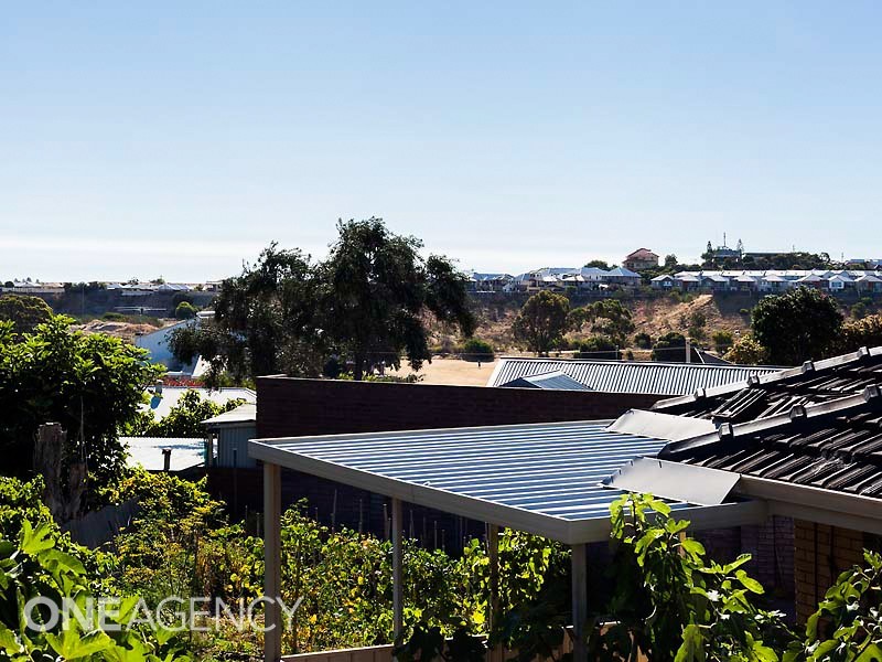 7 Dixon Street, Beaconsfield WA 6162