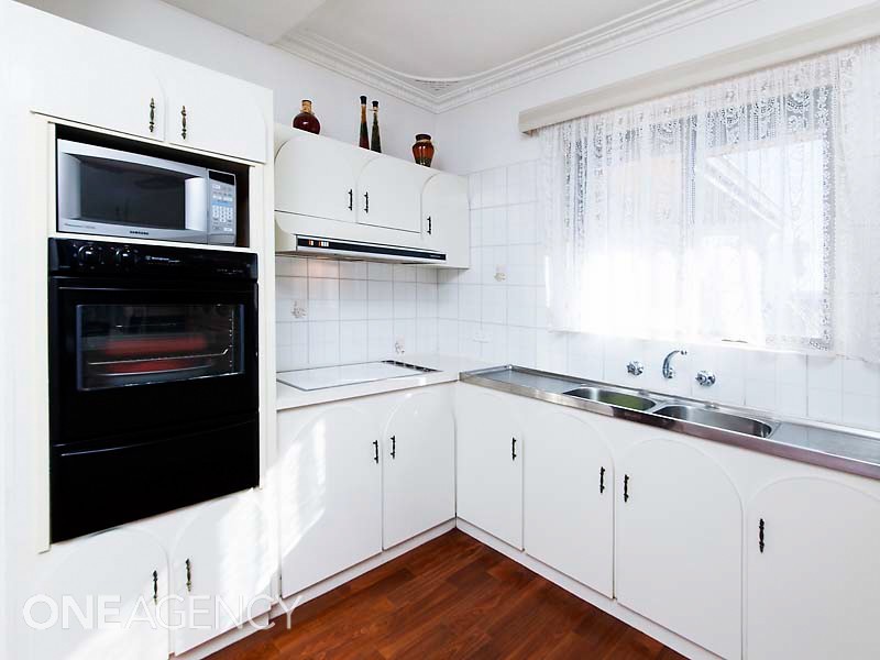 7 Dixon Street, Beaconsfield WA 6162