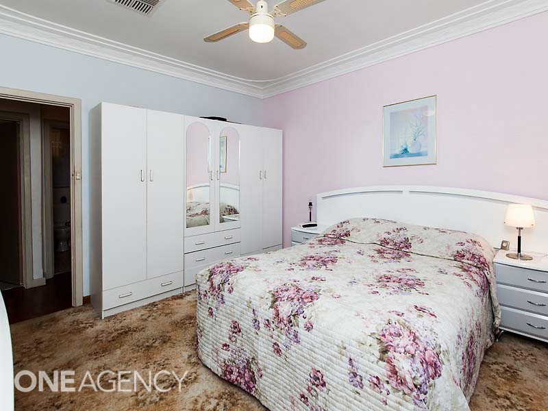 7 Dixon Street, Beaconsfield WA 6162