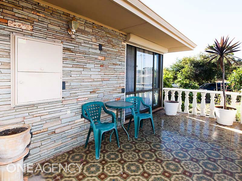 7 Dixon Street, Beaconsfield WA 6162