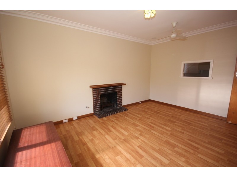 6 Ellement Parade, Coogee WA 6166