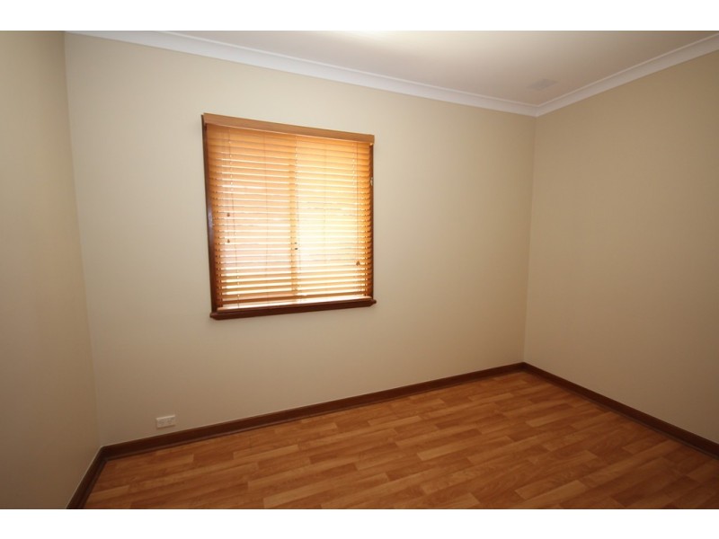 6 Ellement Parade, Coogee WA 6166
