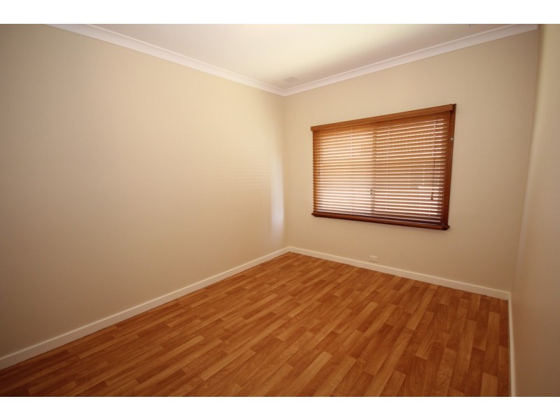 6 Ellement Parade, Coogee WA 6166