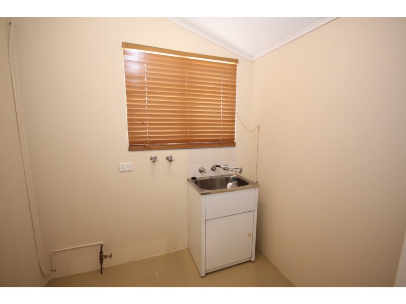 6 Ellement Parade, Coogee WA 6166