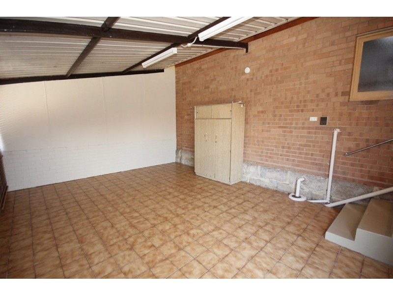 6 Ellement Parade, Coogee WA 6166