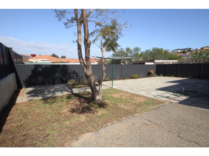 6 Ellement Parade, Coogee WA 6166