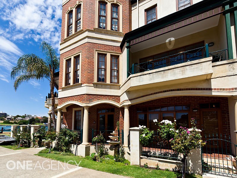 9/12 Doepel Street, North Fremantle WA 6159